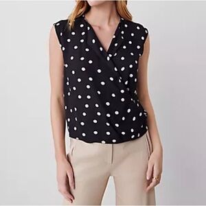 NWT - Ann Taylor Dotted Wrap Popover Top (Black/White) Size S